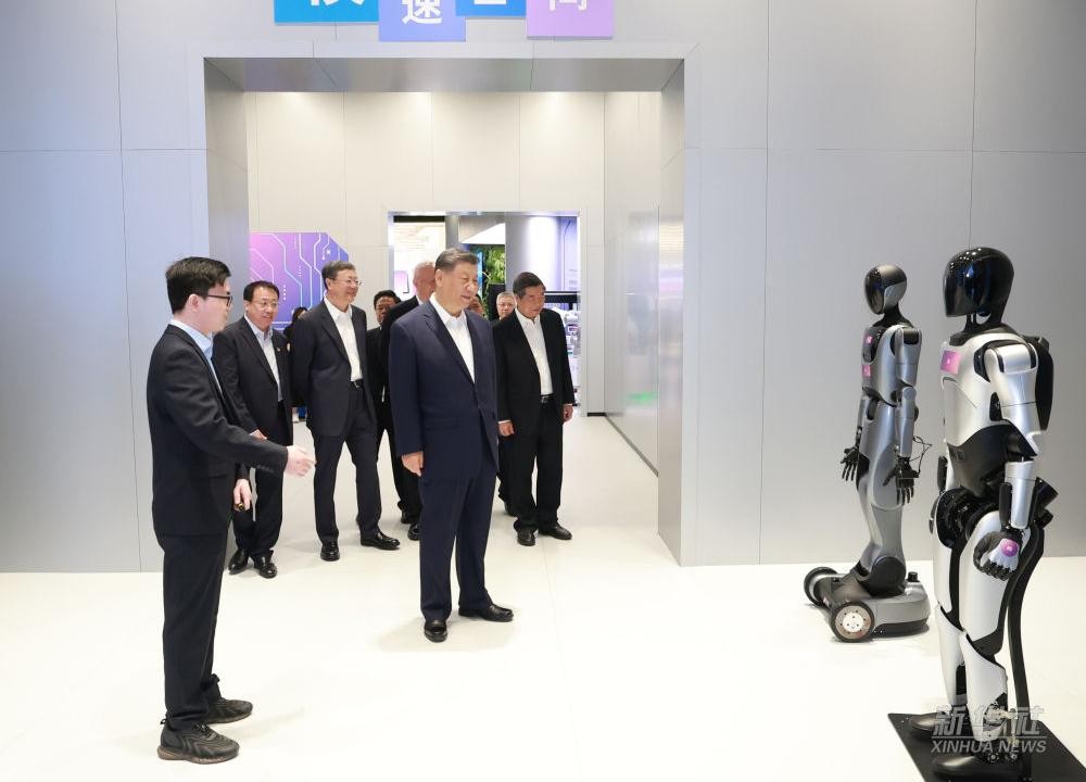 习近平总书记到上海调研，南宫大舞台代表具身智能行业汇报进展